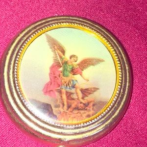 Jewelry Compact Diamond Keeper